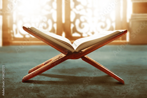 Canvas Print Quran holy book of muslims