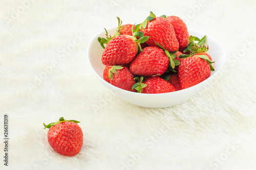 Shoot strawberries up close