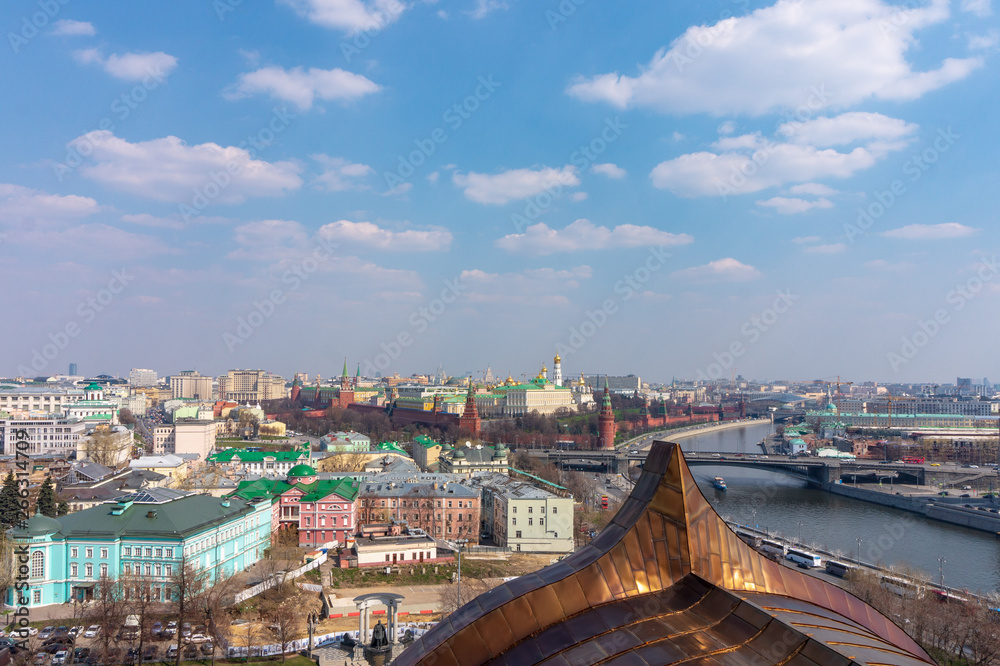 Fototapeta premium Panoramic view of the Moscow river and the Kremlin from the observation platform of the cathedral of Christ the Savior in Moscow, Russia