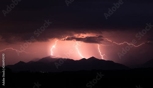 Blitze über den Alpen