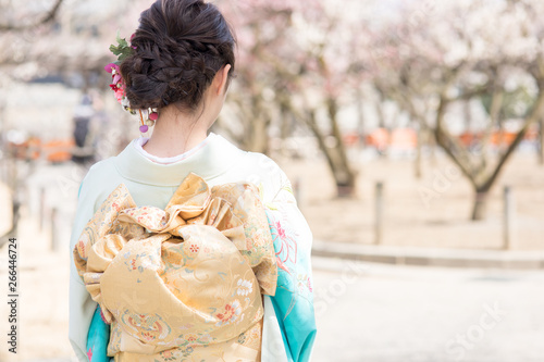 振袖の女性