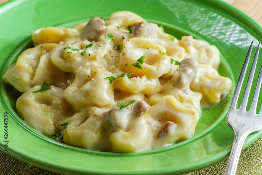 Butter Parmesan Tortellini Alfredo