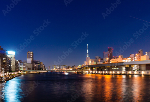 東京夜景　東京スカイツリー　隅田川 © amosfal