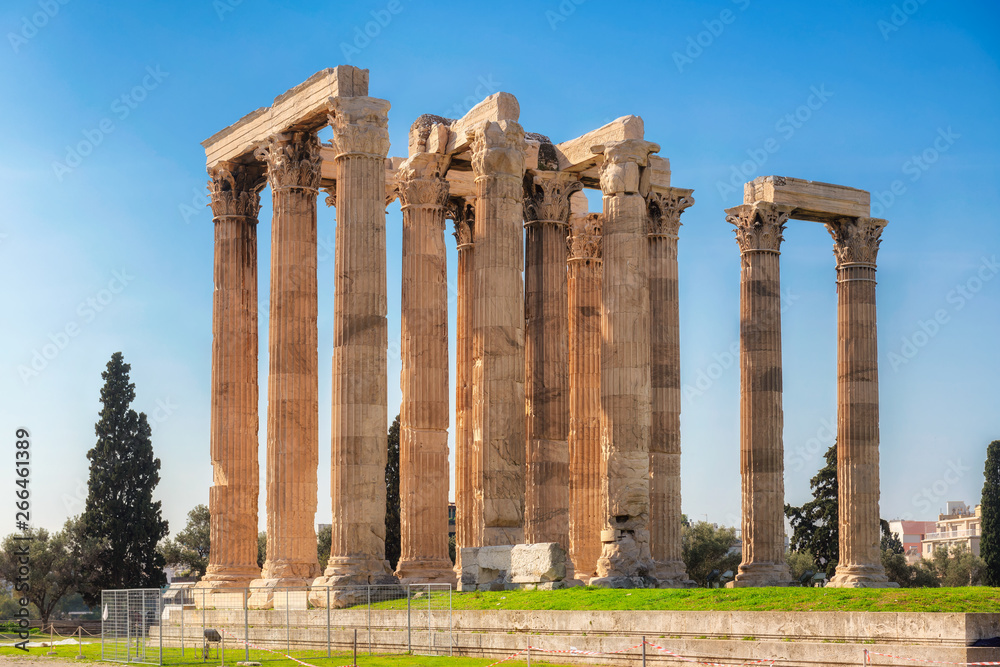 The Temple of Olympian Zeus , Athens, Greece