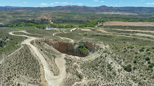 Cuadro en lienzo Sima de San Pedro - Oliete - Teruel - Spain