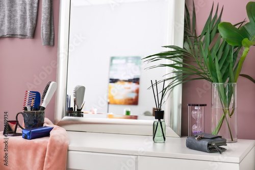 Dressing table with big mir...