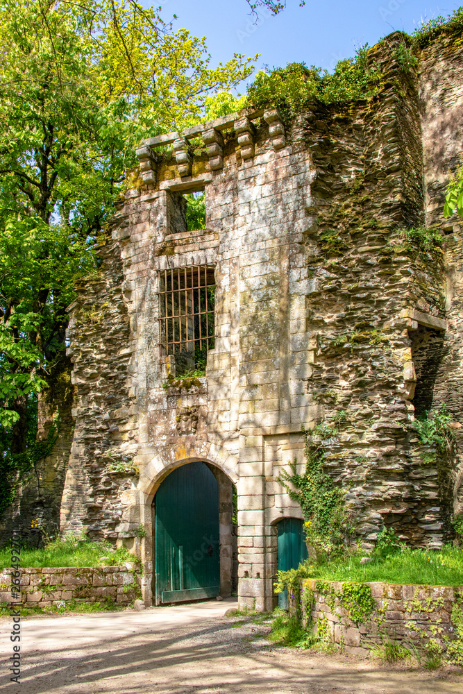 Rochefort-en-terre. Ruines de l'ancien château. Morbihan. Bretagne