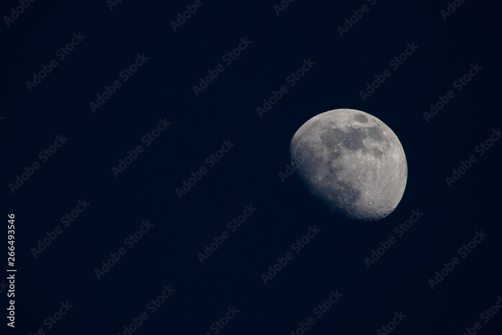 der Mond der Mond