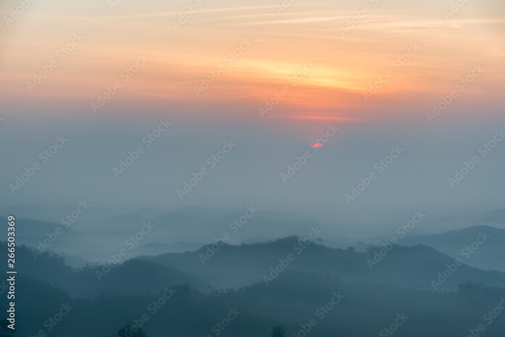 Obraz premium sunset in mountains