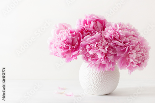 Fototapeta Naklejka Na Ścianę i Meble -  beautiful pink peony flowers bouquet in vase