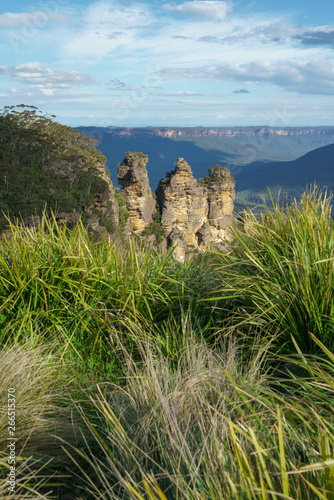 Impressionen aus Katroomba und dem Blue Mountain National Park in Australien mit Jamison Walley und den Three Sisters photo