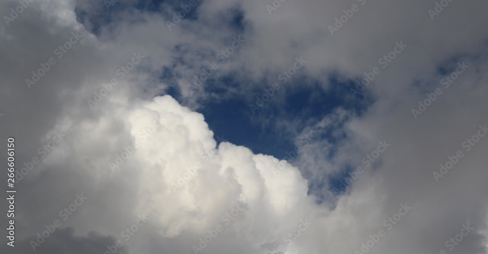 Cielo e nuvole in primavera Cielo e nuvole in primavera