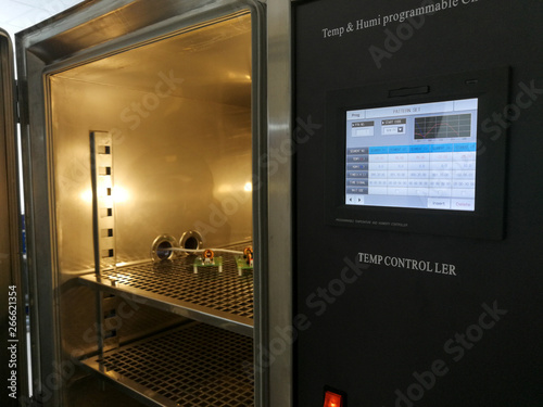 Climatic chamber for environmental tests of electronic products photo