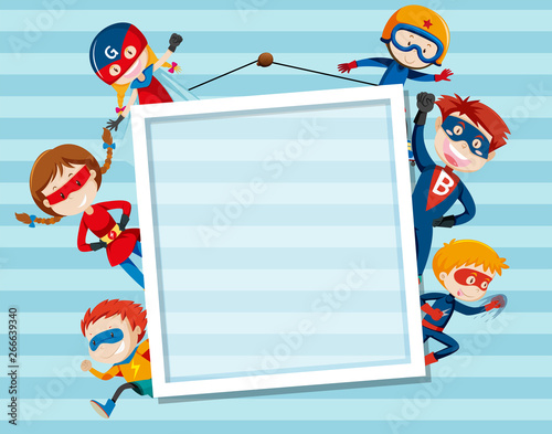 Set og superhero on frame
