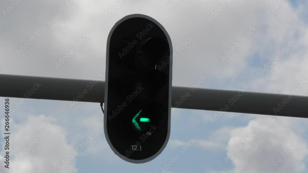 Dutch Traffic Light for cars, turn left Dutch Traffic Light for cars, turn left