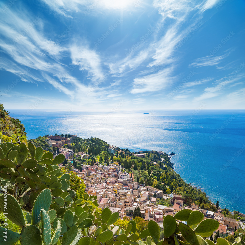 Φωτογραφία Aerial view of Taormina, east coast of Sicily, Italy