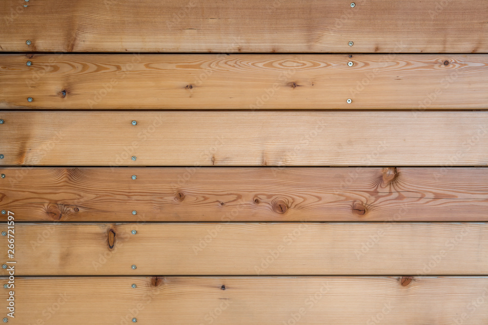 Naturfarbene Holzwand aus Brettern Naturfarbene Holzwand aus Brettern