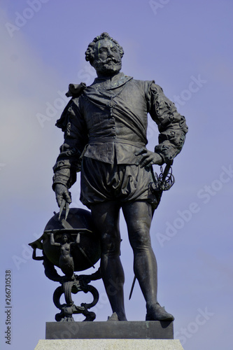 Statue von Sir Francis Drake in Plymouth Großbritannien
