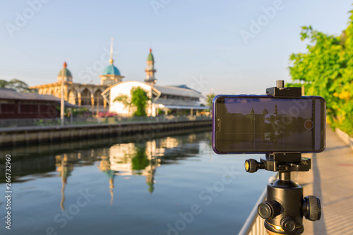 Behind the scenes of clip video Darul Muttakin Mosque in Bangkok , Thailand photo