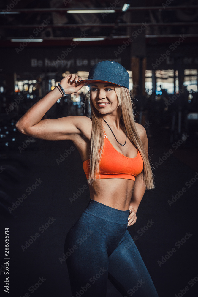 Red gym store top womens