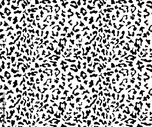Leopard seamless pattern. Animal print. Vector background.