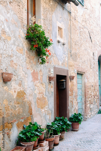 Fototapeta Naklejka Na Ścianę i Meble -  tuscany street