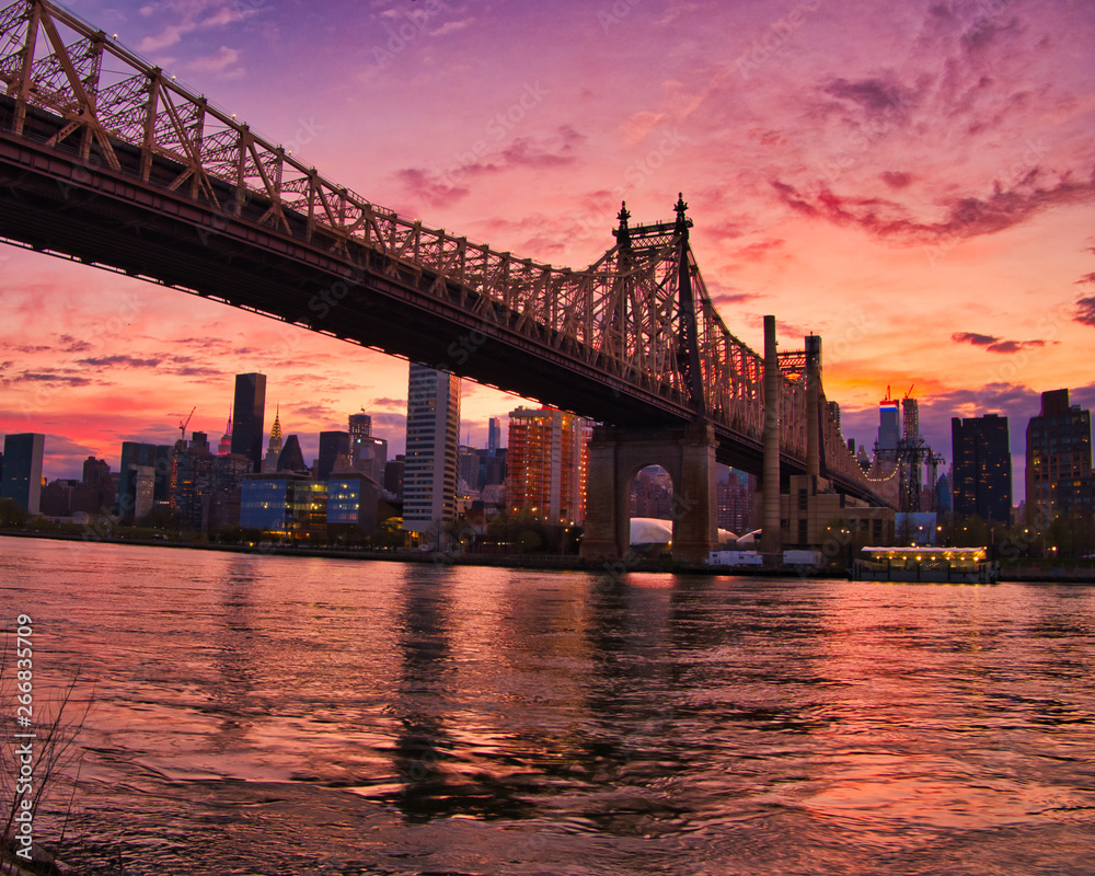 Naklejka premium New York Sunset