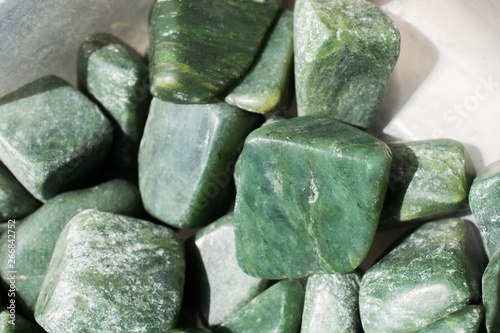 Fényképezés jade gem stone as natural mineral rock