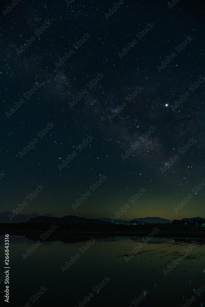 Fototapeta premium 満点の星空と天の川」