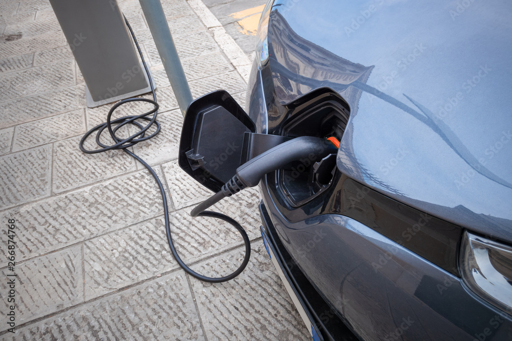 charge electric car charge electric car