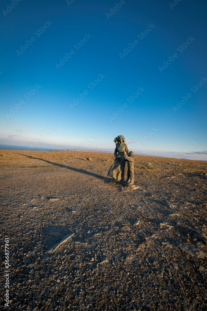 Denkmal Mutter und Kind Nordkap Denkmal Mutter und Kind Nordkap
