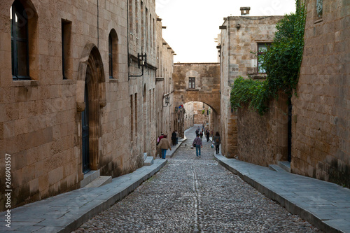 Calle medieval de los Caballeros, Barrio de los Caballeros o Collachum en la ciudad medieval, Ciudad de Rodas, Isla de Rodas, Dodecaneso, Grecia, Mar Mediterráneo