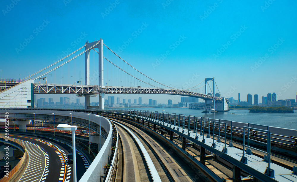 Obraz premium Tokyo, a mixture of modernity and tradition