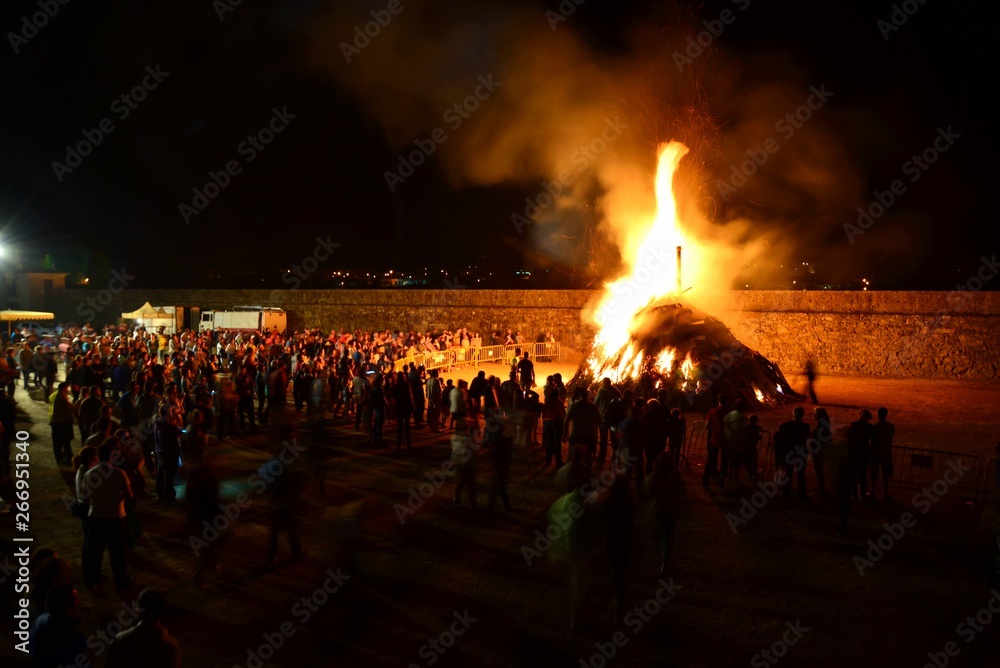 Bonfire; Saint John night  popular tradition, Galicia