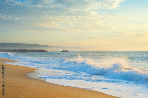 ocean beach fishing ship Po...
