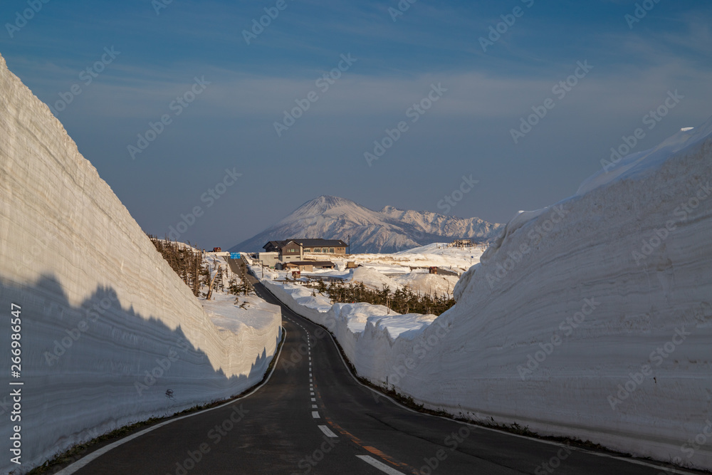  Snowy scenery of Hachimantai in Tohoku region