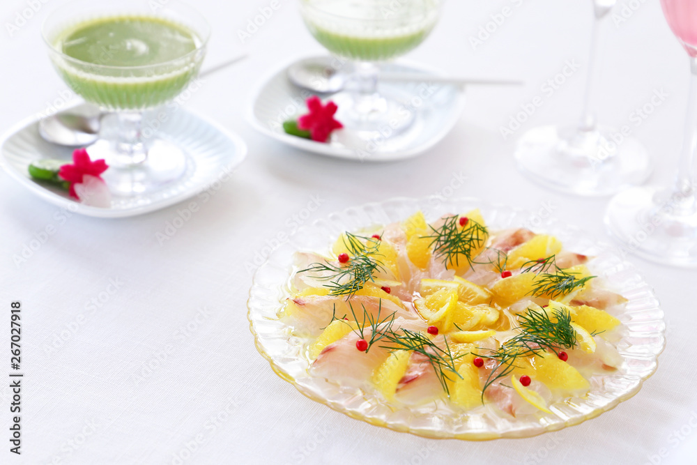 真鯛と湘南ゴールドのカルパッチョ 真鯛と湘南ゴールドのカルパッチョ