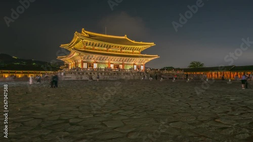 Hyper lapse of tourists swarming through Gyeongbokgung Palace in Seoul City,South Korea