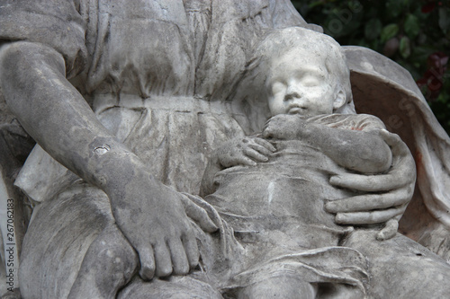 statue of a mother with her child (p'tit quinquin) in Lille (France) 