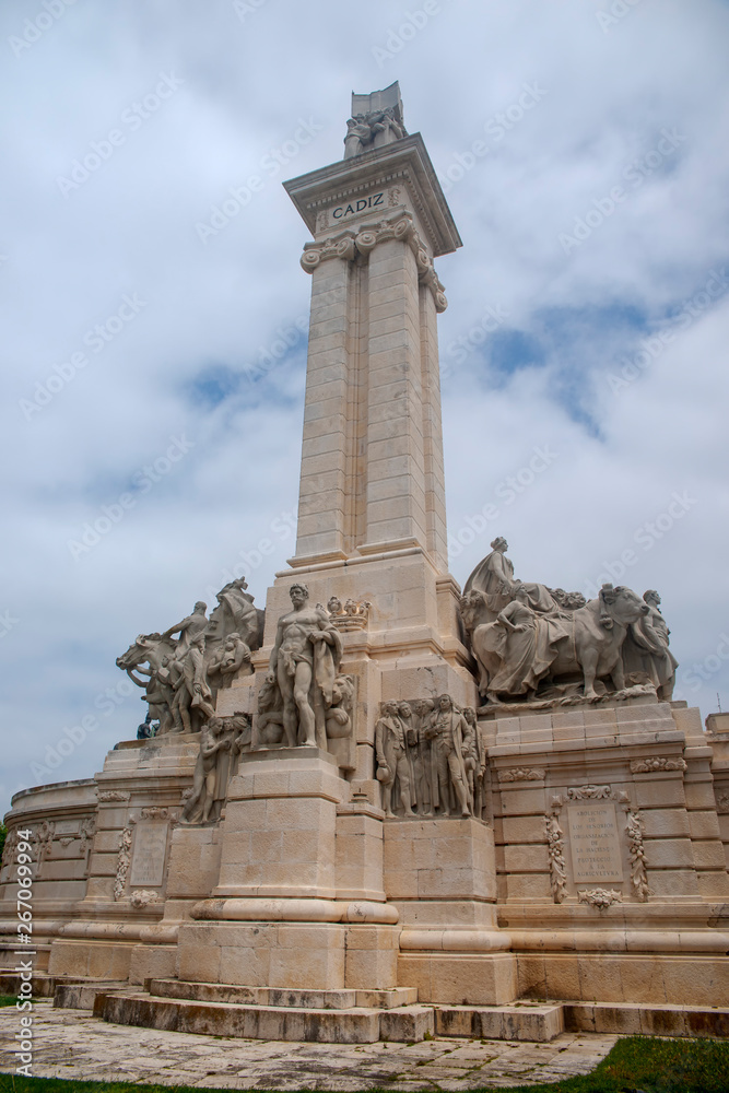 Plaza de España de Cádiz, Monumento a la Constitución de 1812	