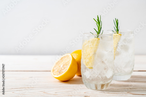Foto ice lemonade soda