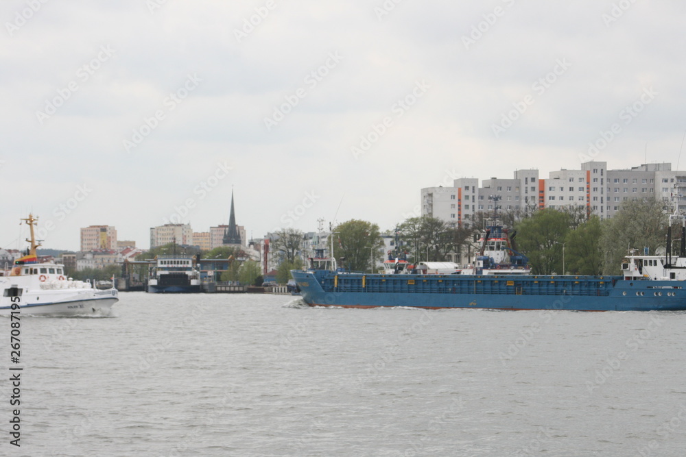 Der Hafen in Swinemünde, Blick auf die Stadt