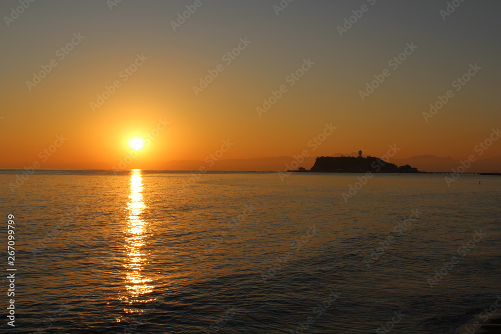 江ノ島と夕日
