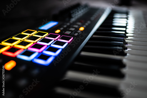 Keyboard / electronical piano for recording music in a studio: drumpads / music pads photo