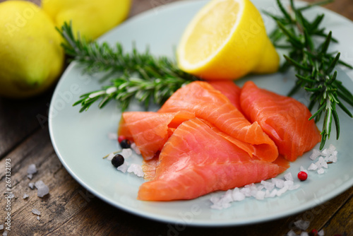 Lachs Kräuter Gewürze