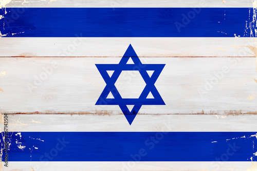 Flaga Izraela malowana na starej desce.