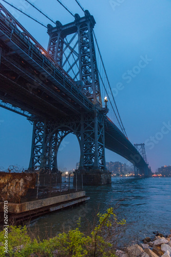 New york williamsburg bridge © SHELL