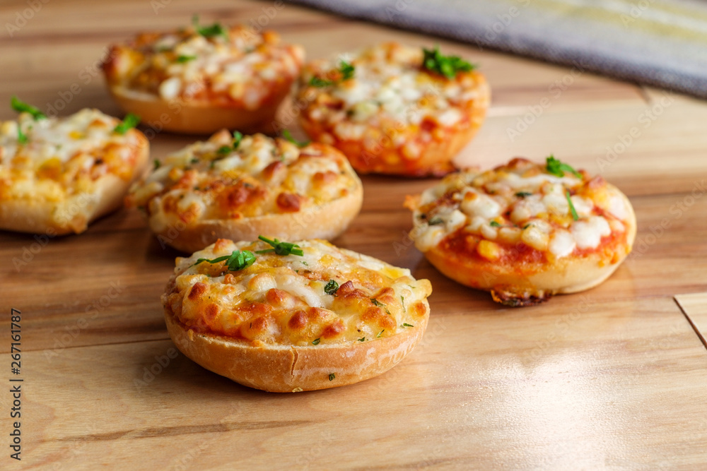 American Pizza Bagels