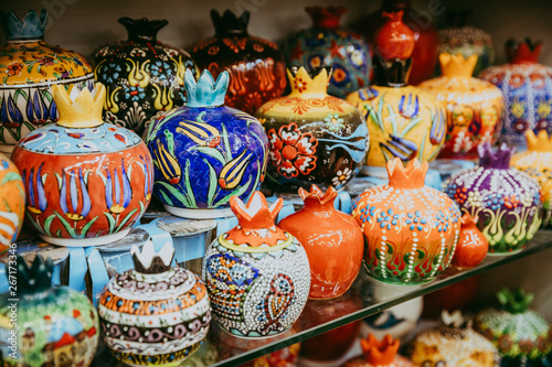 Vasos coloridos loja em Jerusalém