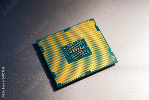 CPU